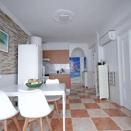 Piso Completo Cerca De Playa Y Estacion Tren Apartment *