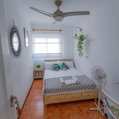 Piso Completo Cerca De Playa Y Estacion Tren *
