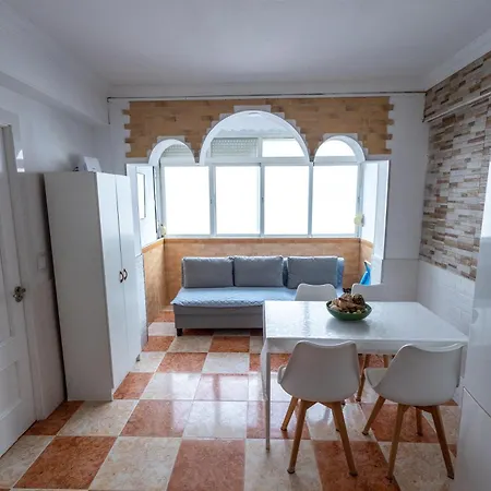 Piso Completo Cerca De Playa Y Estacion Tren Apartment Torremolinos
