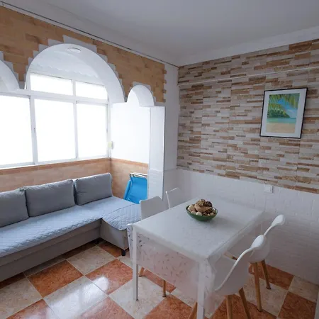 Piso Completo Cerca De Playa Y Estacion Tren Apartment Torremolinos